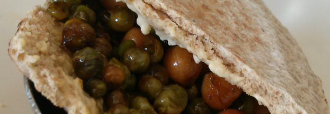 peas-and-chick-peas-pitta-bread